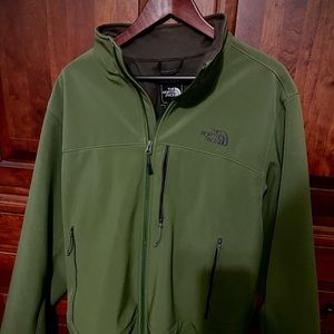 *** NORTH FACE JACKET, EUC! ***